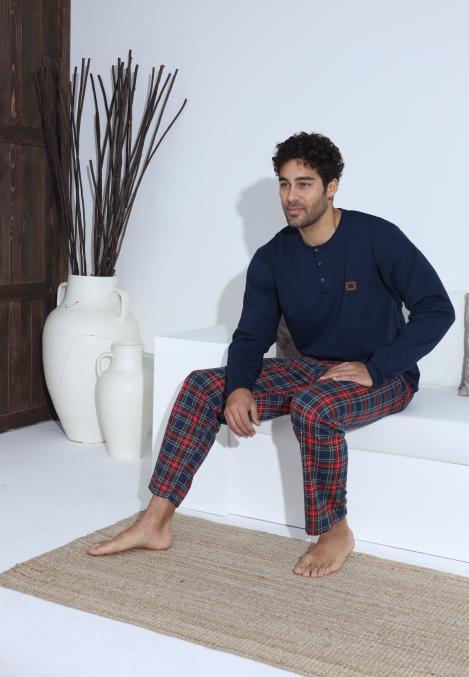 Pijama Barbati ,Maneca si Pantaloni Lungi,Culoare Bleumarin cu Rosu ,Engros